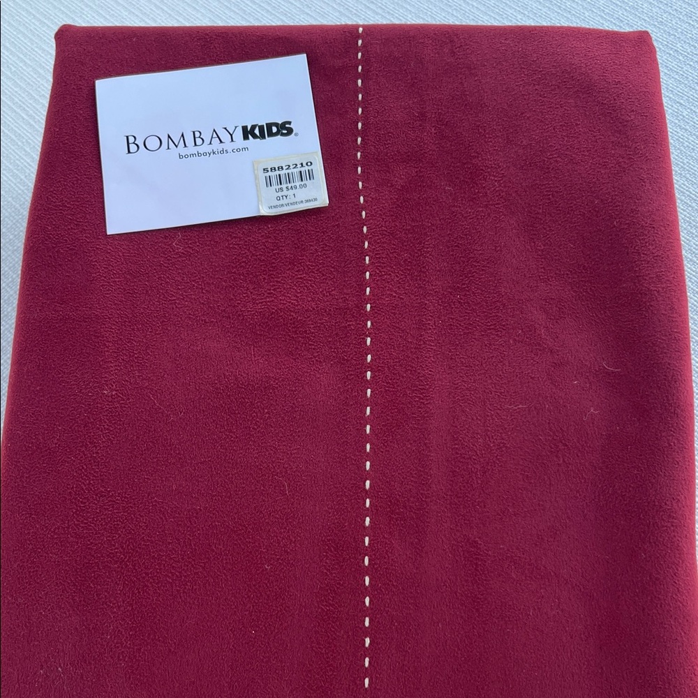 Ultra suede micro fiber curtain in crimson 89x54